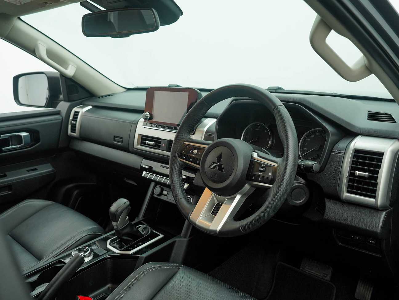 used 2024 Mitsubishi Triton Premium Dual Cab 4X4 2.4