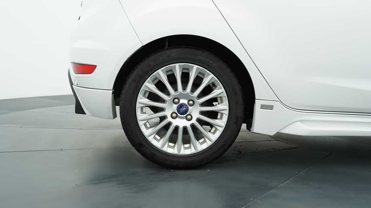 terpakai 2014 Ford FIESTA SPORT 1.0