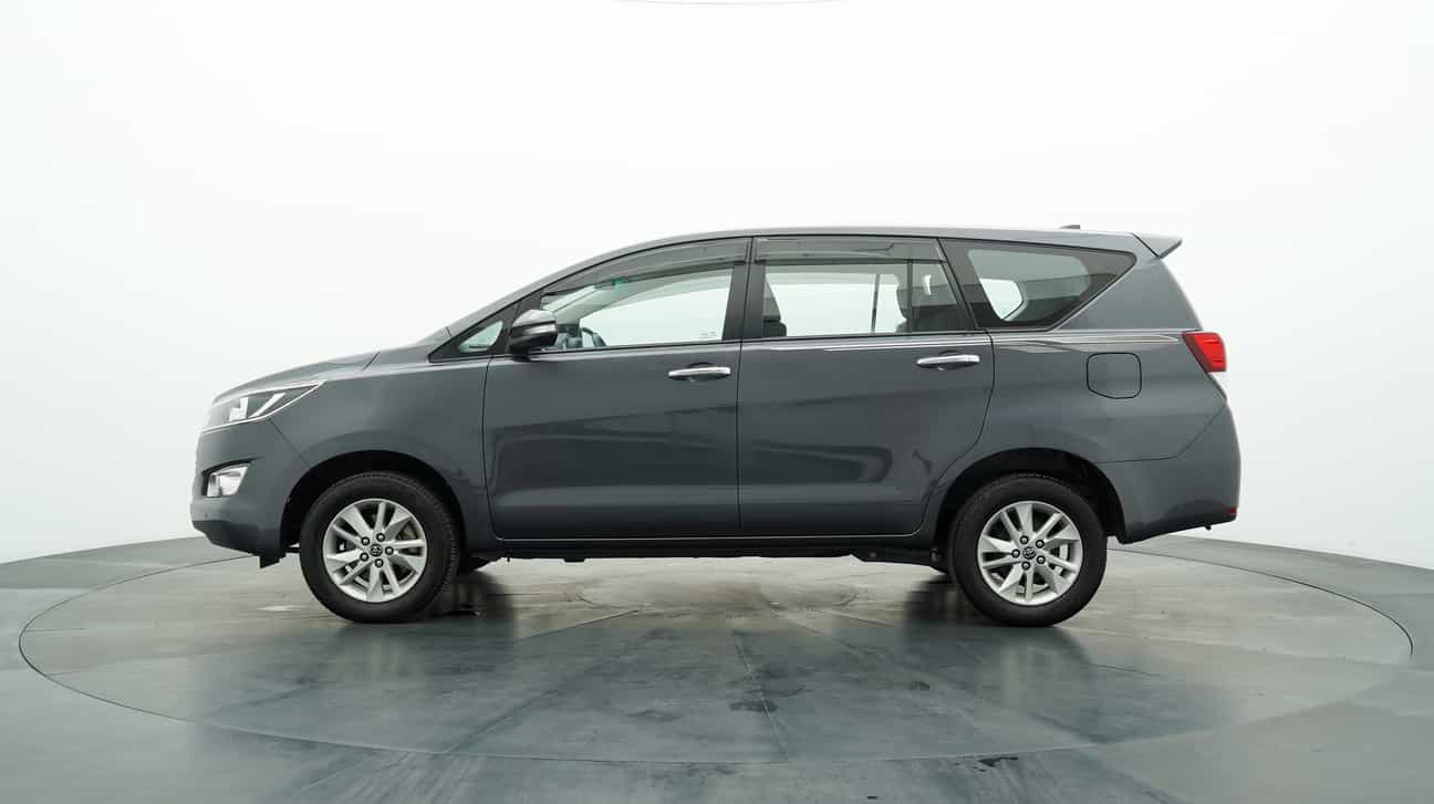 used 2017 Toyota INNOVA G 2.0