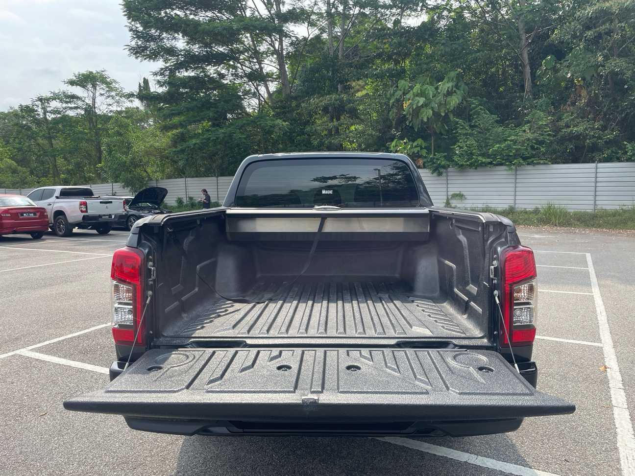 used 2022 Mitsubishi Triton VGT Premium Updated Spec Dual Cab 4X4 2.4