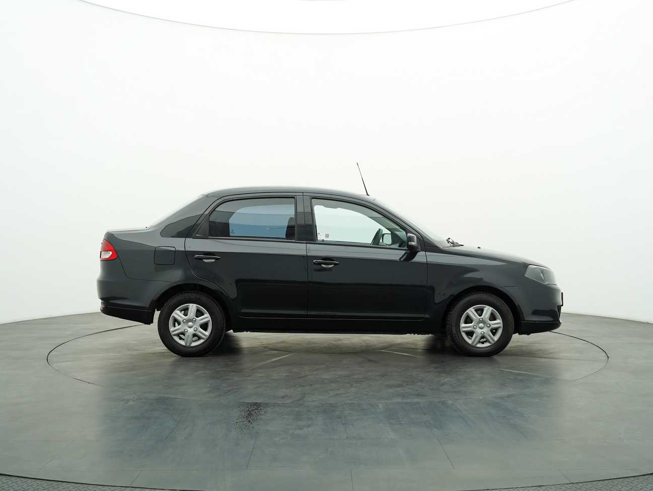 used 2014 Proton Saga SV 1.3
