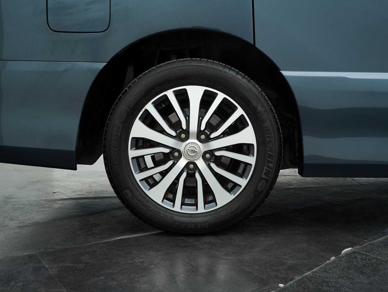 used 2015 Nissan Serena S-Hybrid High-Way Star 2.0