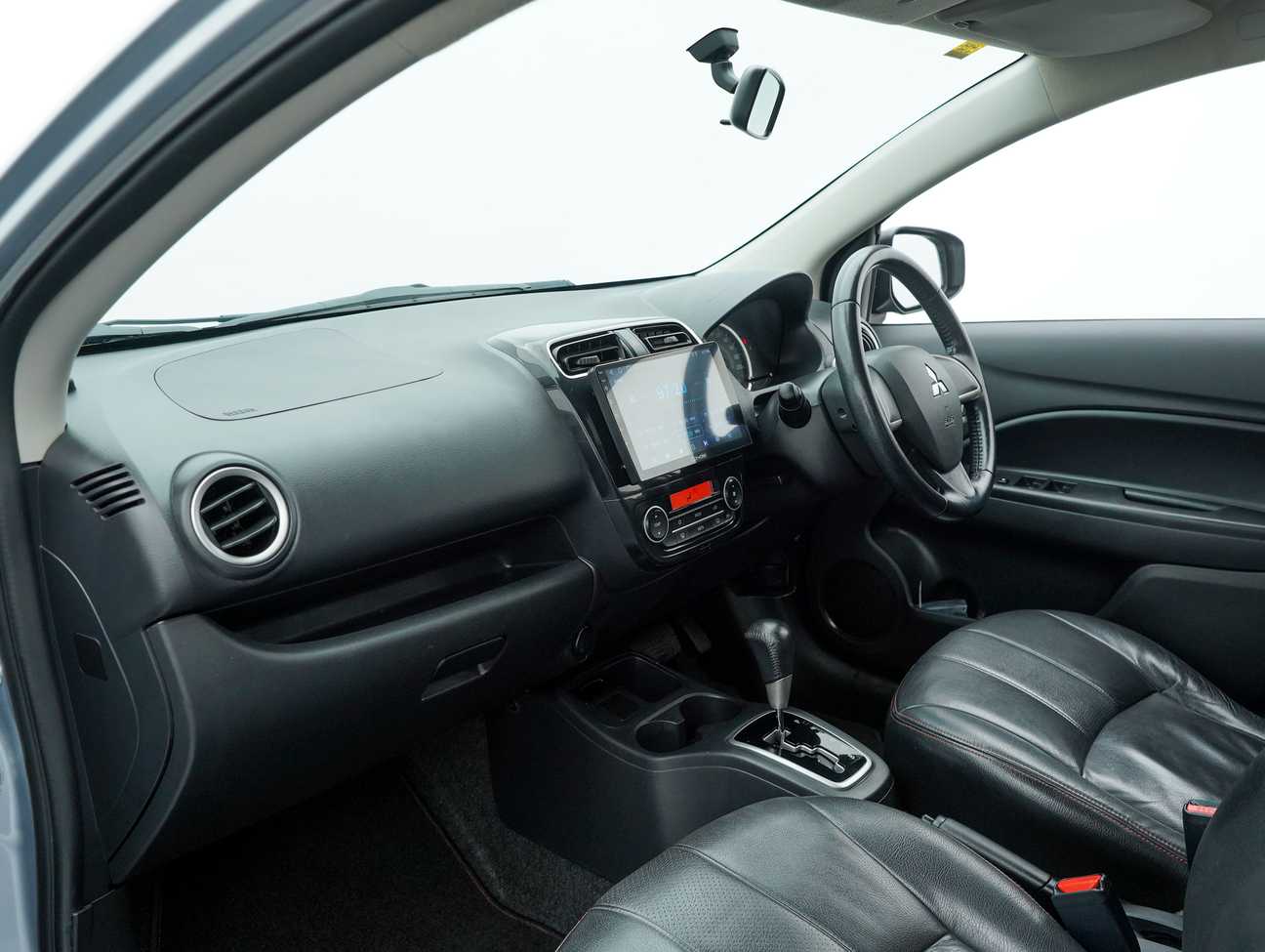 terpakai 2013 Mitsubishi Attrage SE 1.2