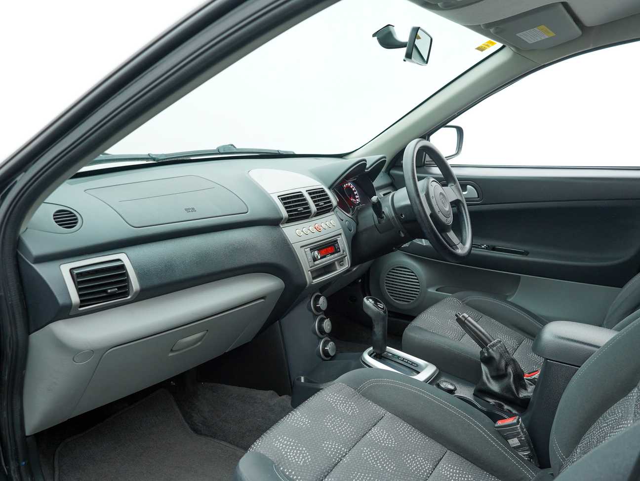 used 2014 Proton Persona SV 1.6