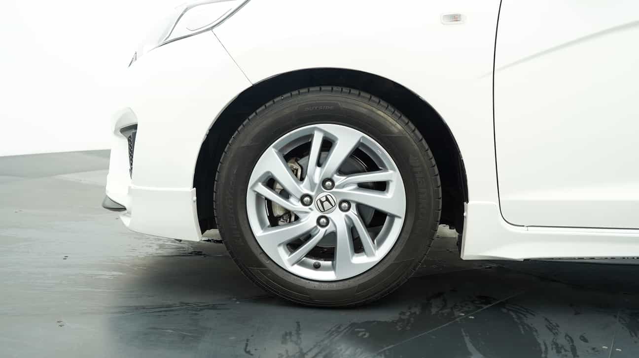 terpakai 2014 Honda JAZZ E 1.5