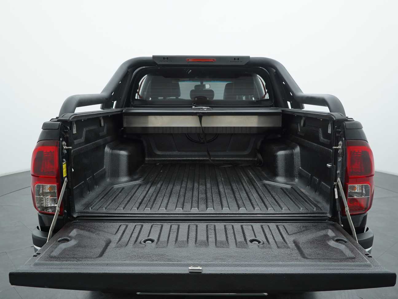 used 2019 Toyota Hilux L-Edition Dual Cab 2.8