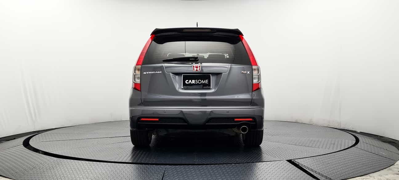 used 2013 Honda STREAM RSZ 1.8