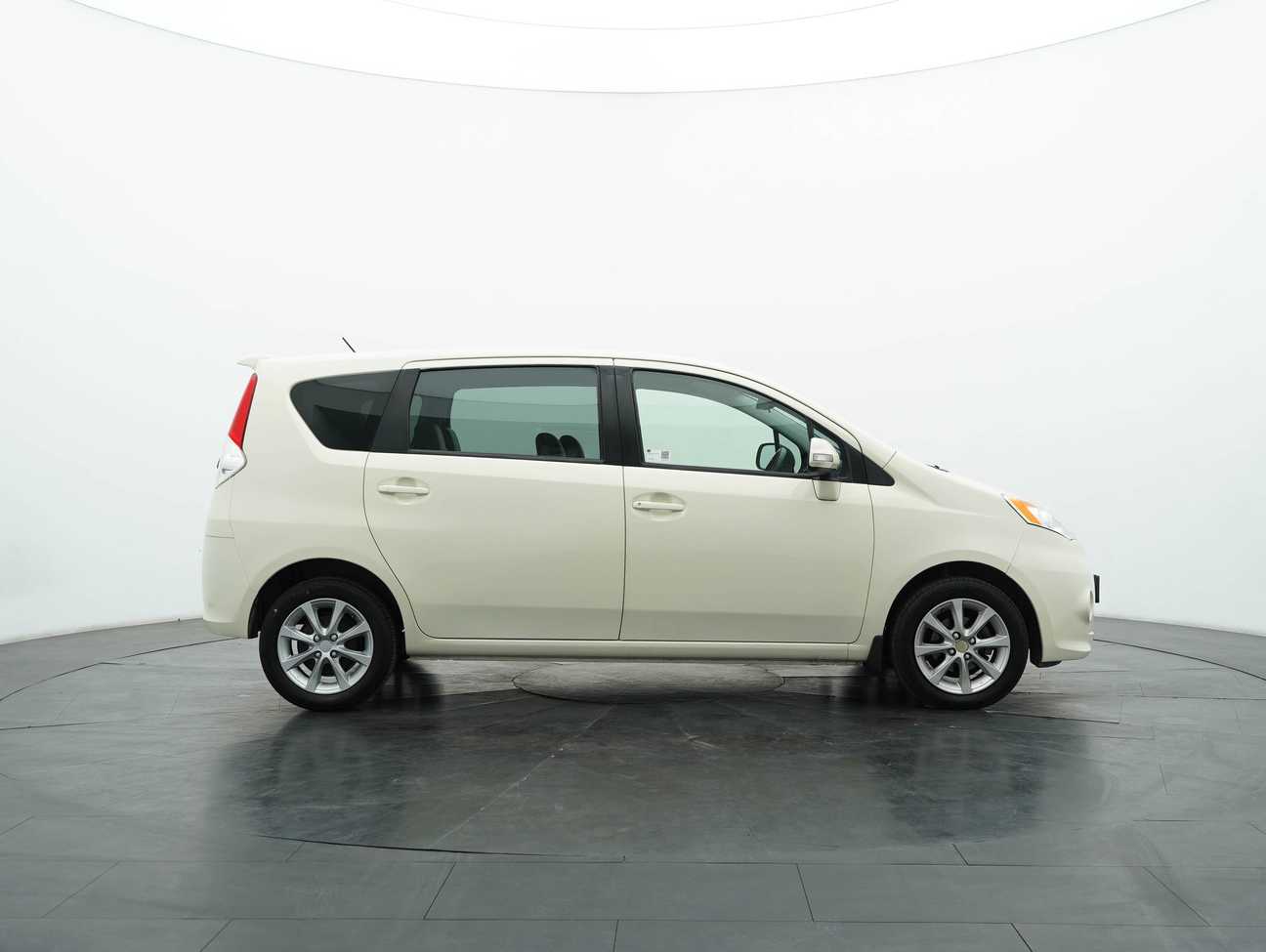 terpakai 2010 Perodua Alza EZi 1.5