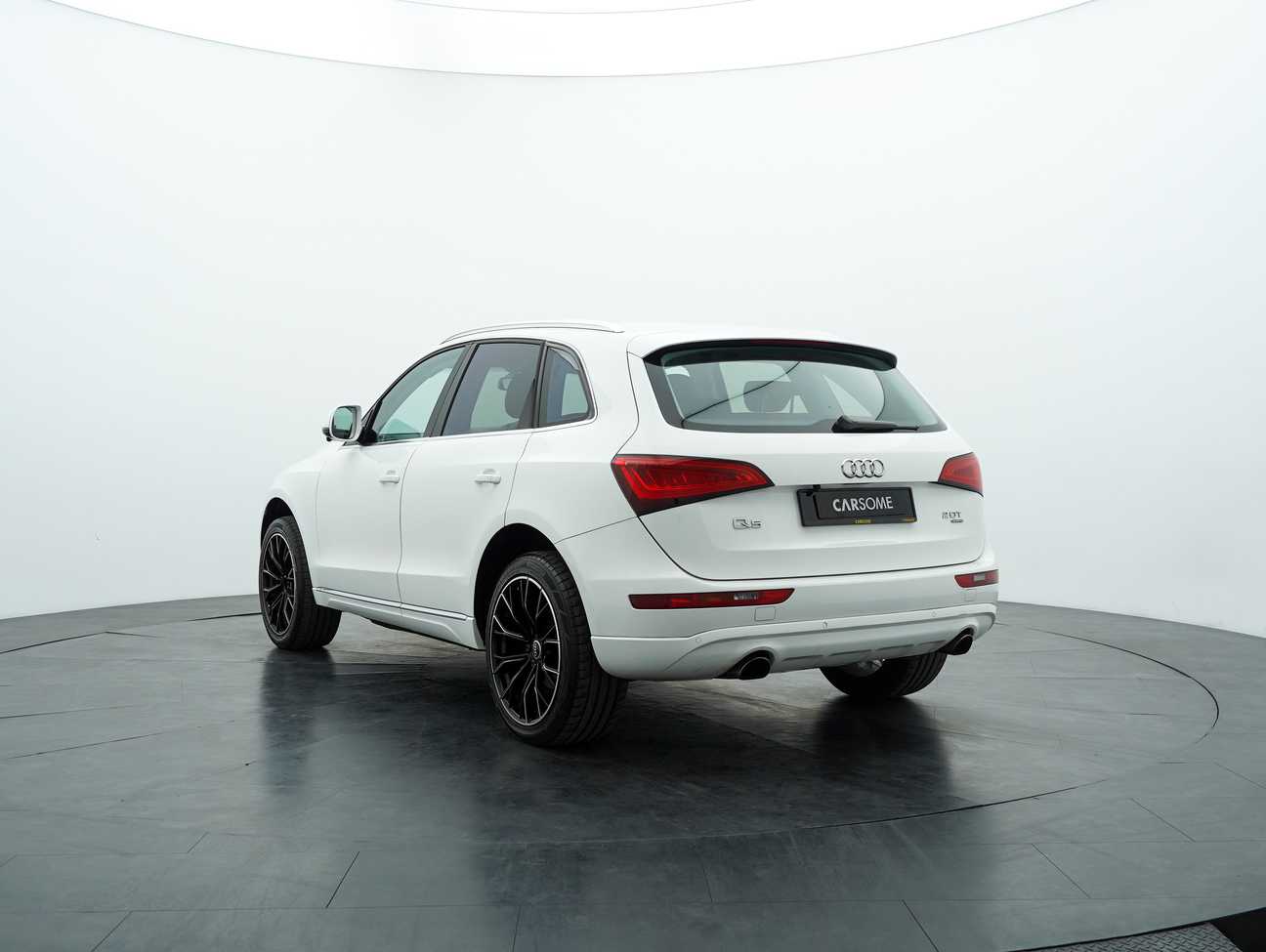 terpakai 2013 Audi Q5 Quattro TFSI 2.0