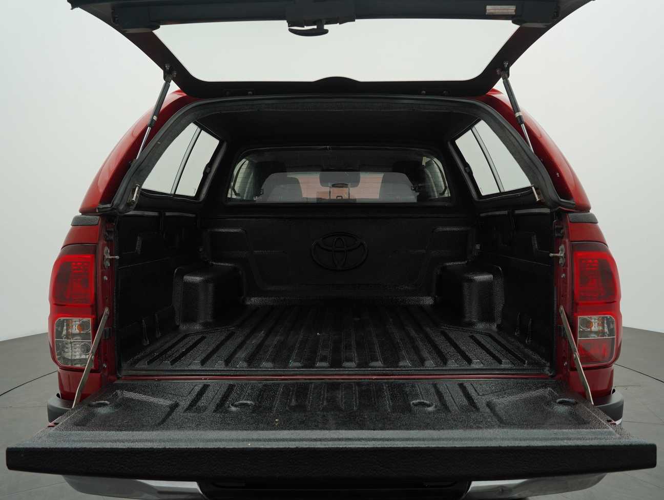 terpakai 2016 Toyota Hilux G Dual Cab 2.8