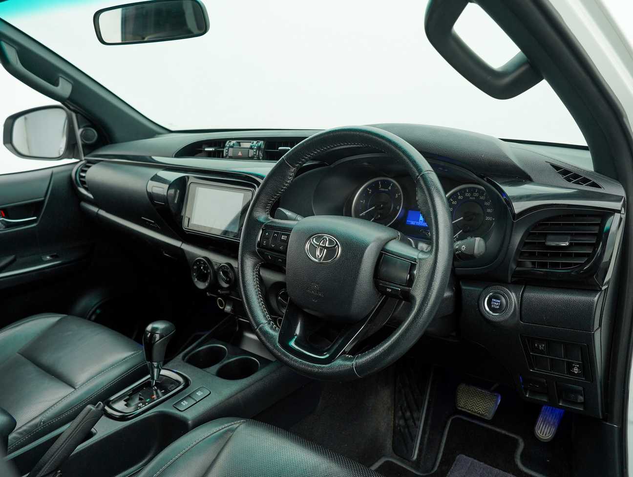 used 2020 Toyota Hilux L-Edition Dual Cab 2.4