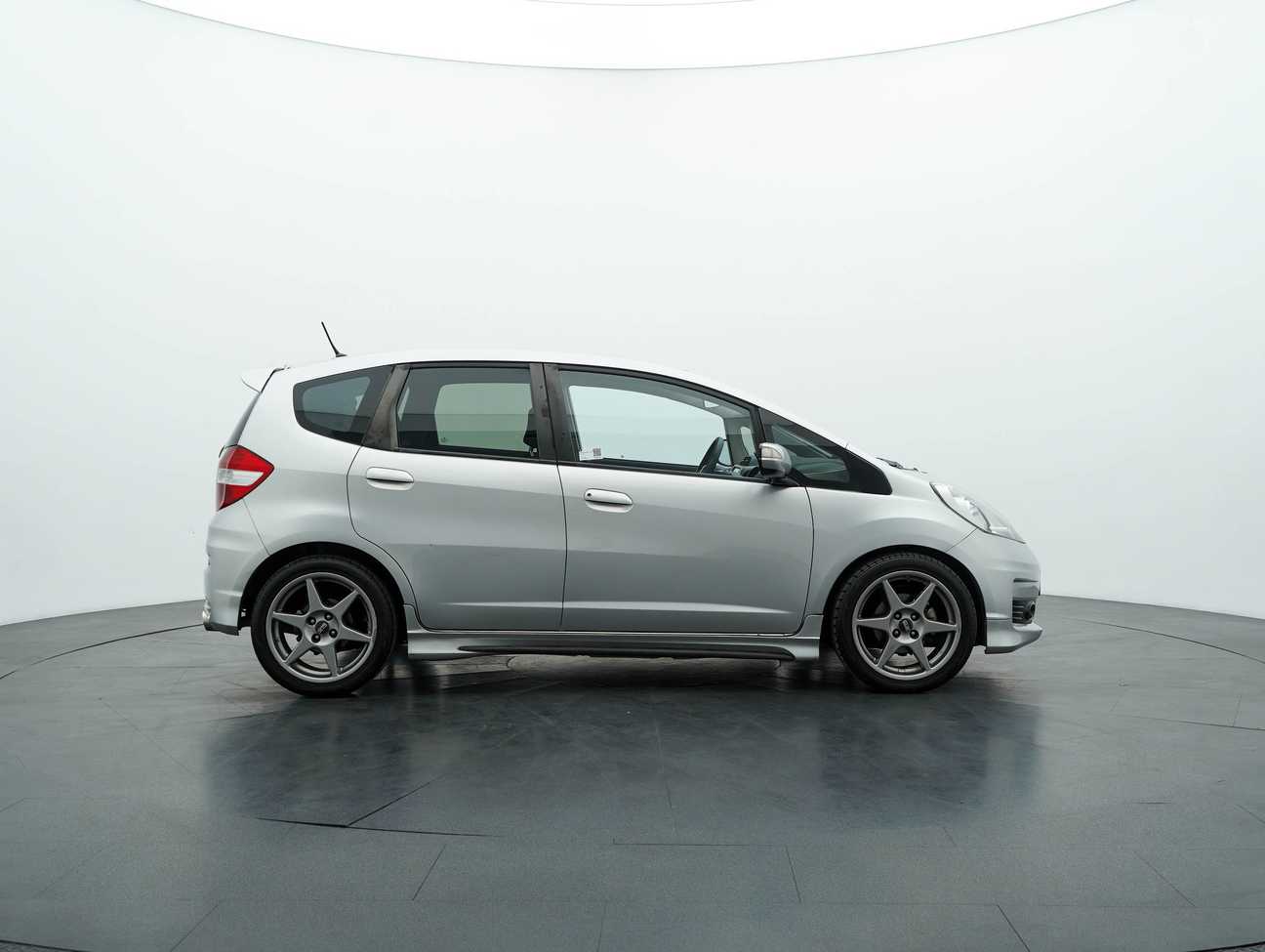 terpakai 2013 Honda Jazz i-VTEC 1.5