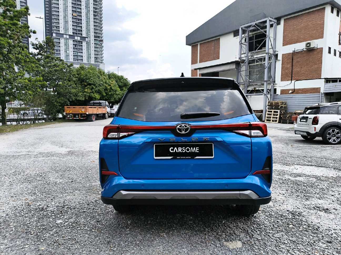 used 2022 Toyota Veloz  1.5
