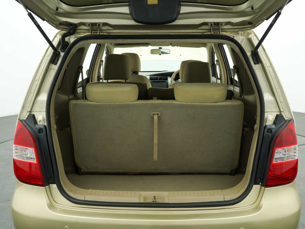 used 2009 Nissan Grand Livina Comfort 1.6