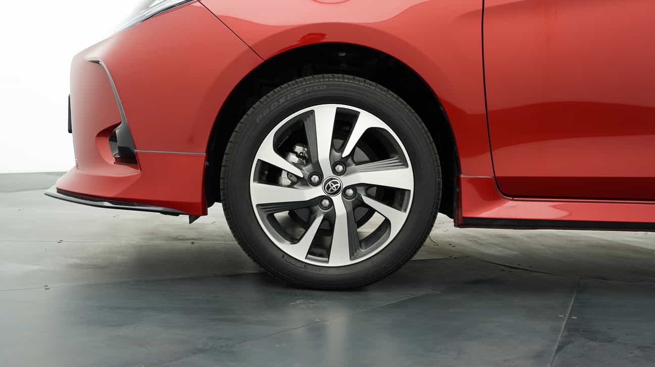 used 2021 Toyota YARIS E 1.5