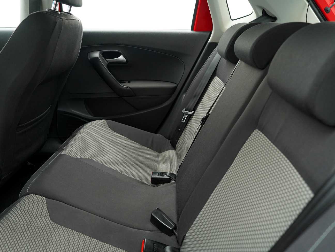 terpakai 2016 Volkswagen Polo Comfortline 1.6