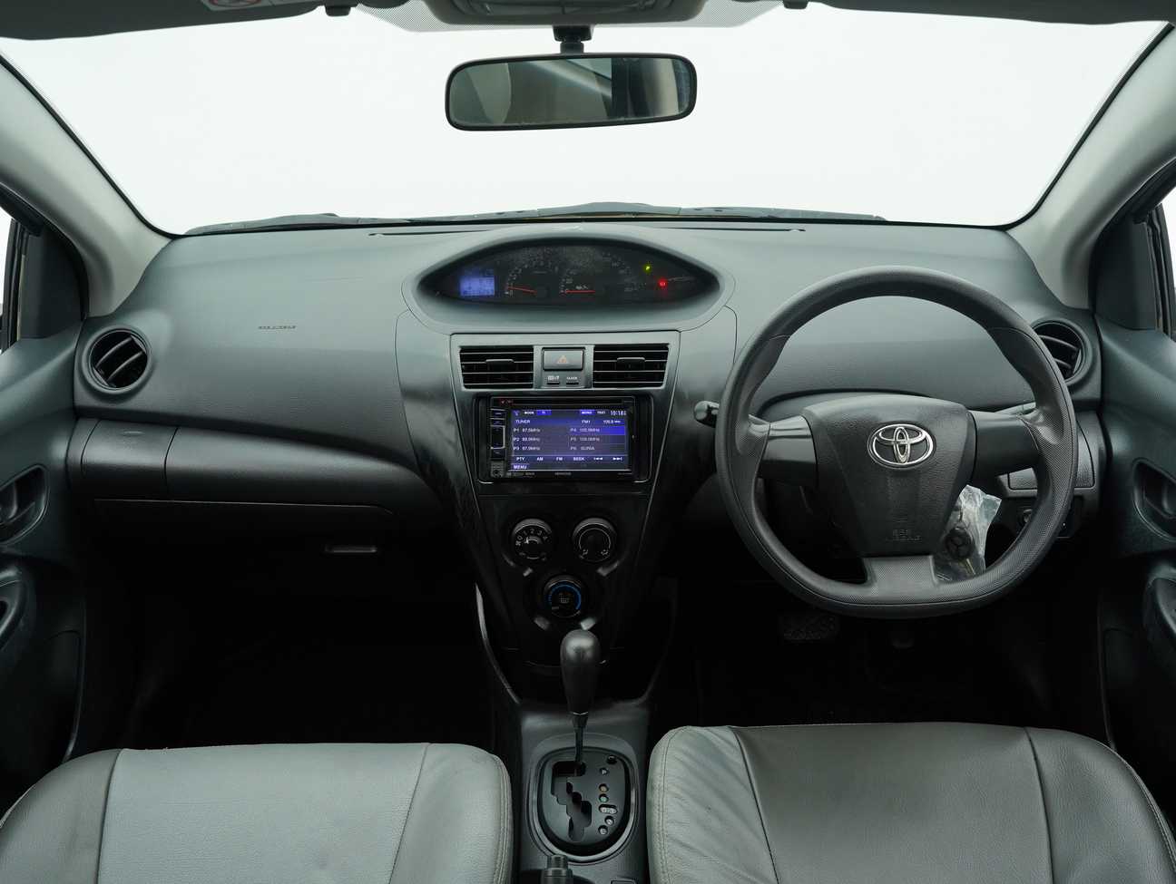 terpakai 2013 Toyota Vios J 1.5