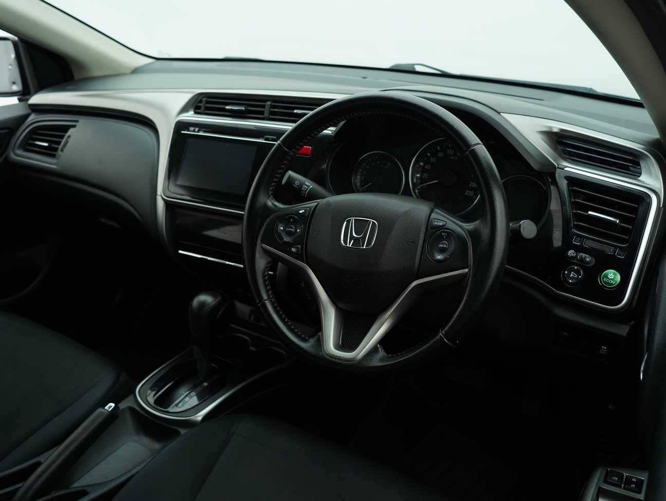 used 2015 Honda City V 1.5