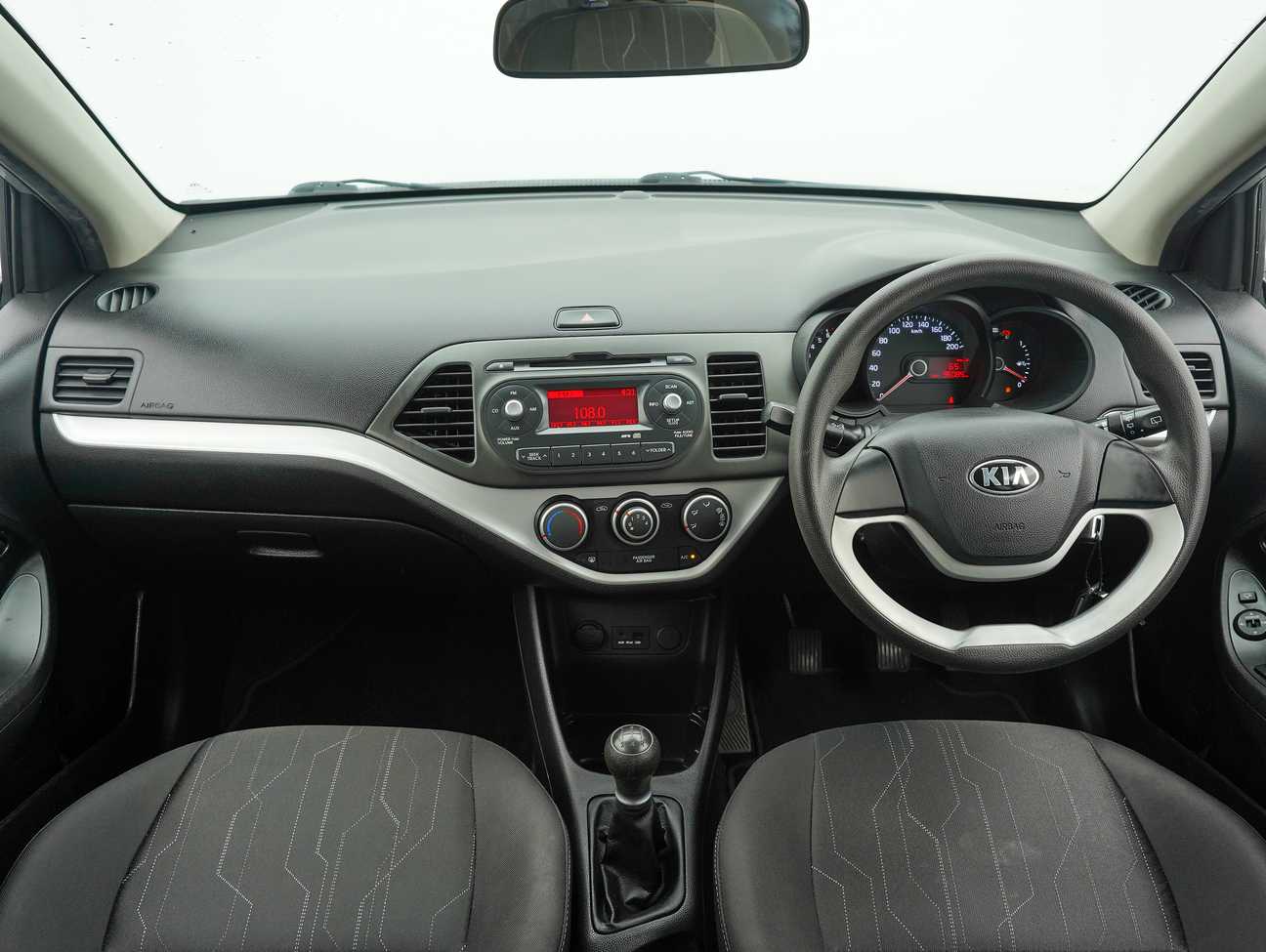 terpakai 2015 Kia Picanto  1.2