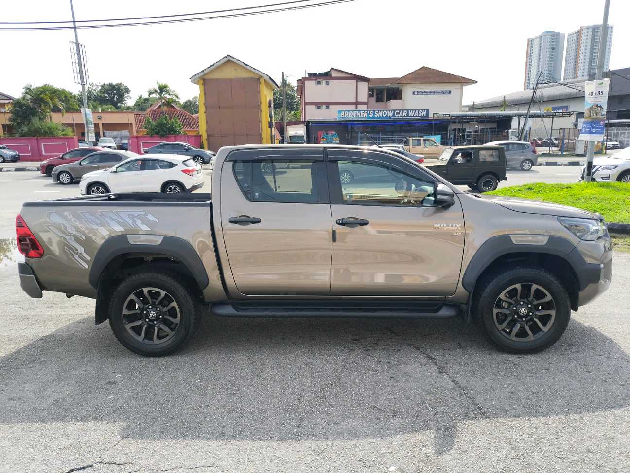 terpakai 2021 Toyota Hilux Rogue Dual Cab 2.8