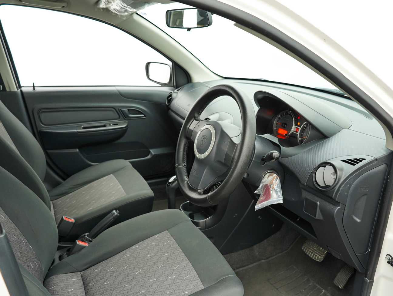 used 2015 Proton Saga FLX Standard 1.3