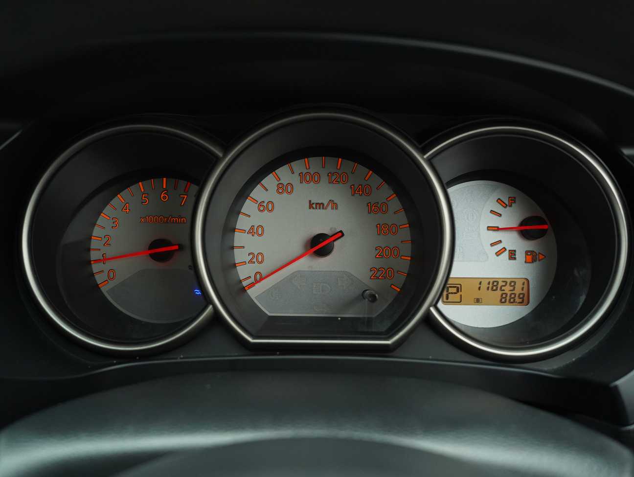 terpakai 2012 Nissan Livina X-Gear  1.6