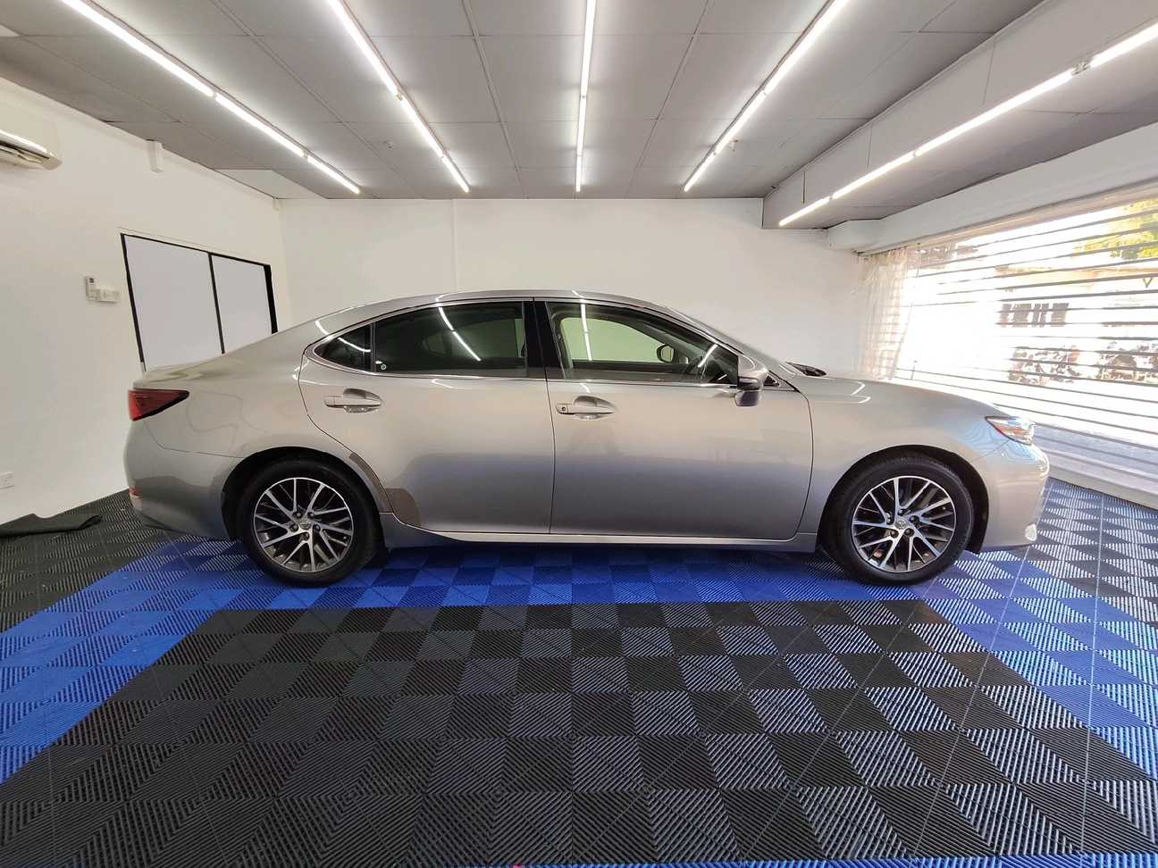 used 2016 Lexus ES 250 Luxury 2.5