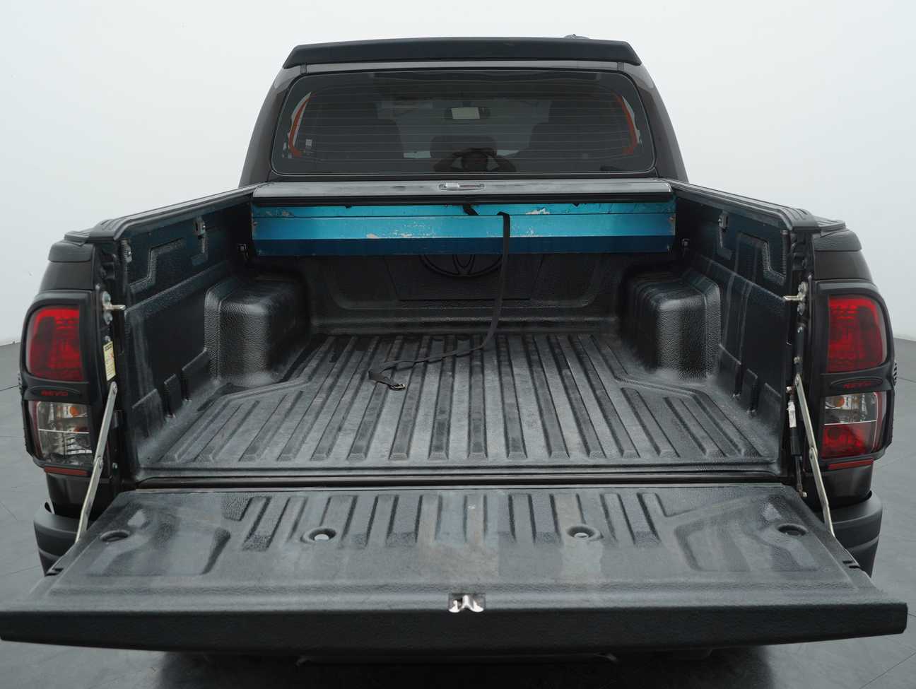 used 2019 Toyota Hilux L-Edition Dual Cab 2.4