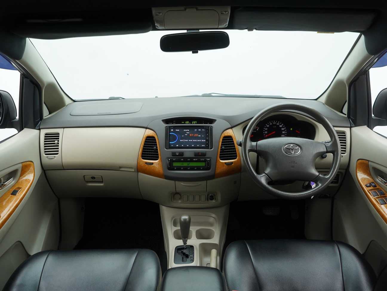 used 2009 Toyota Innova G 2.0