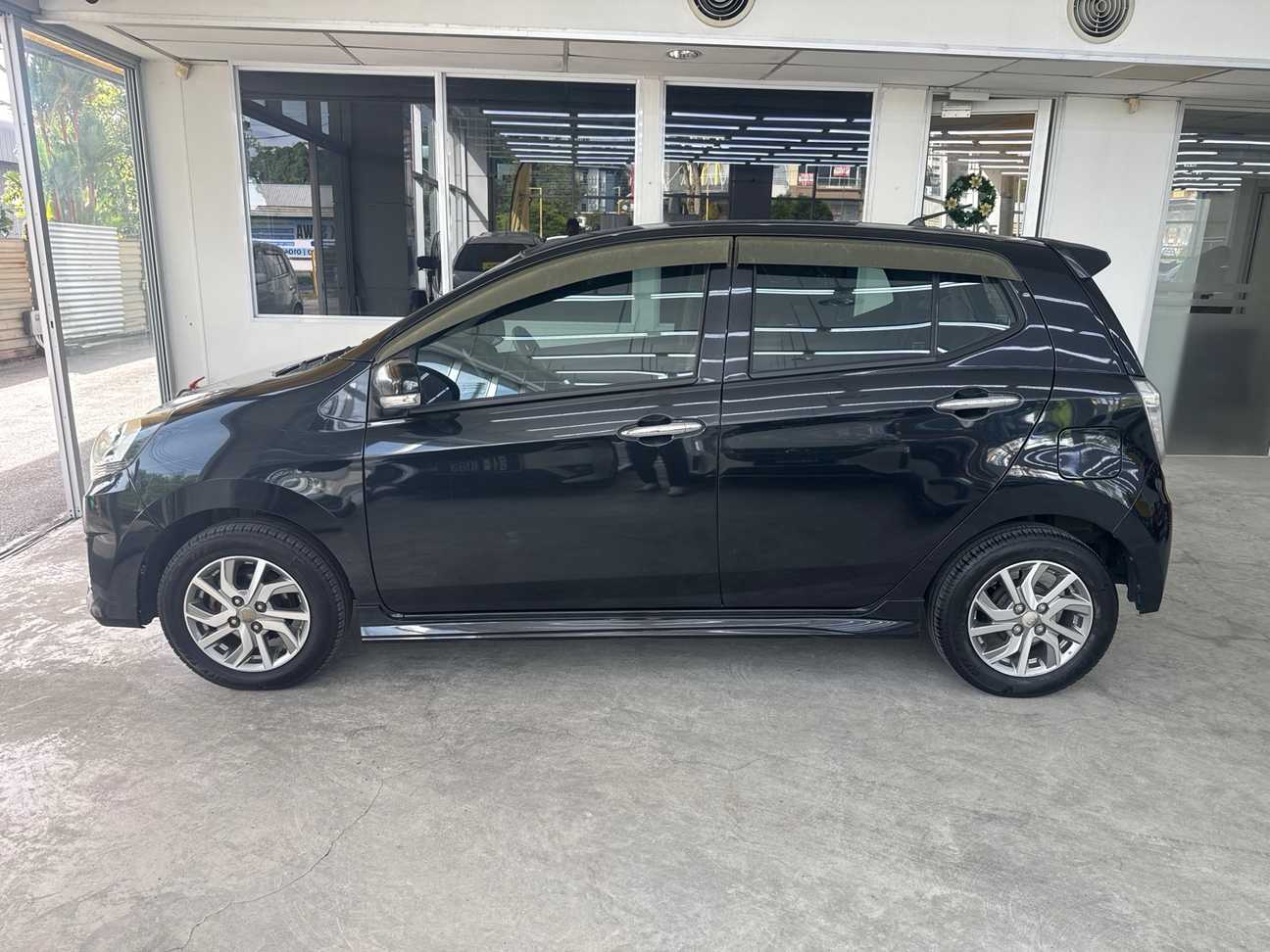 terpakai 2017 Perodua AXIA SE 1.0