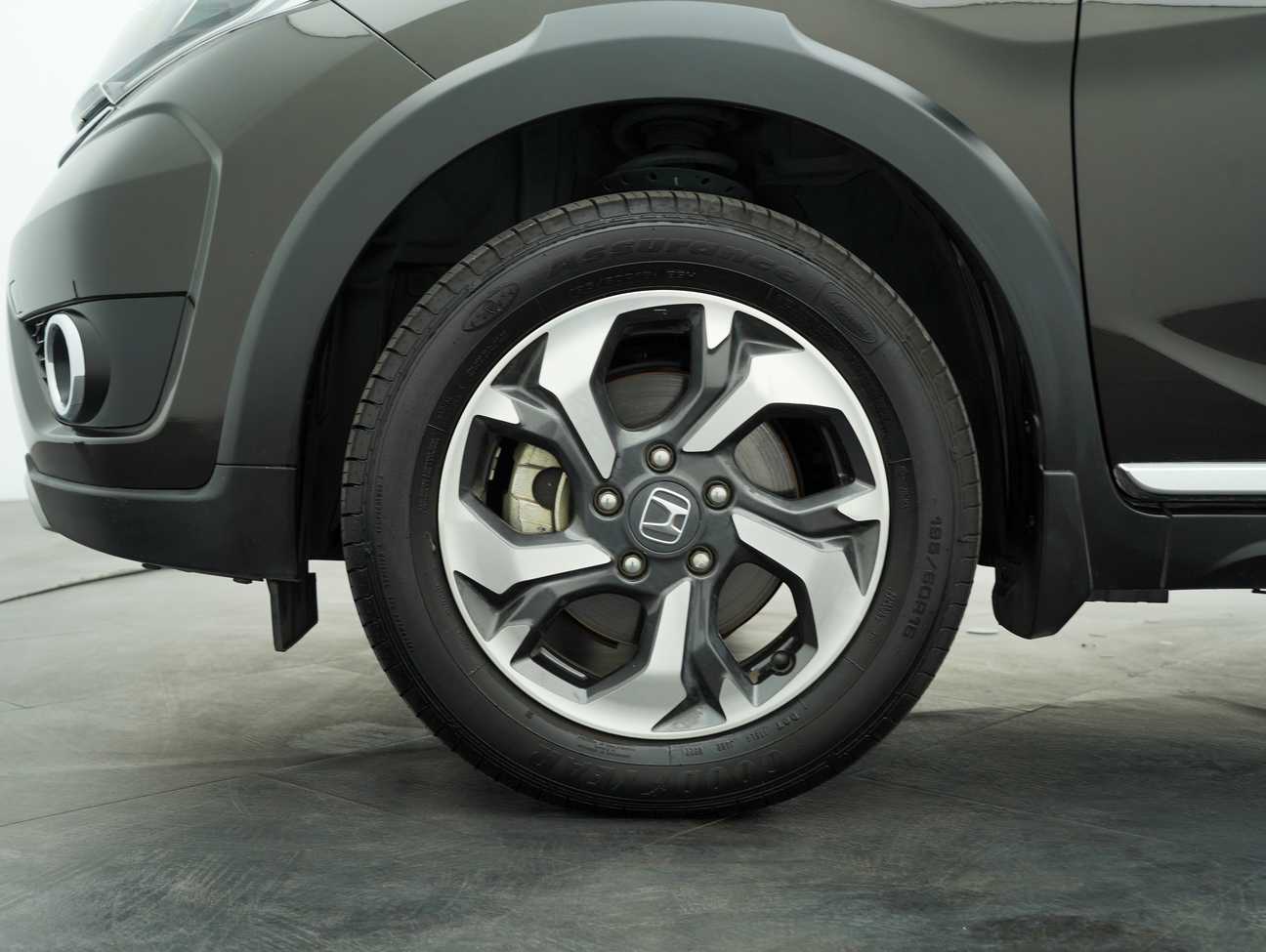 used 2017 Honda BR-V V 1.5