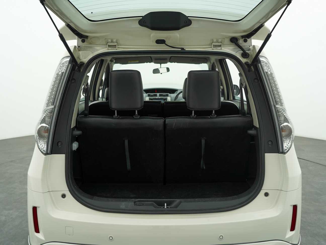 used 2016 Perodua Alza Advance 1.5