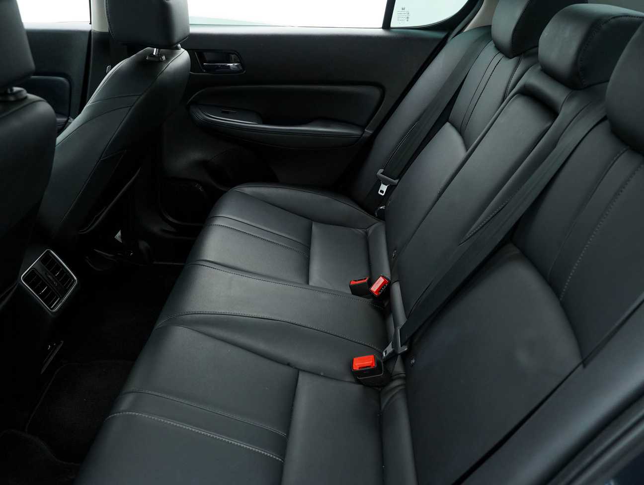 terpakai 2023 Honda City V i-VTEC 1.5