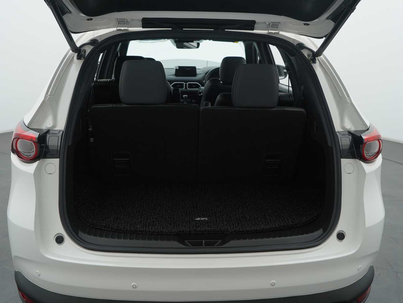 terpakai 2023 Mazda CX-8 SKYACTIV-G High 2.5