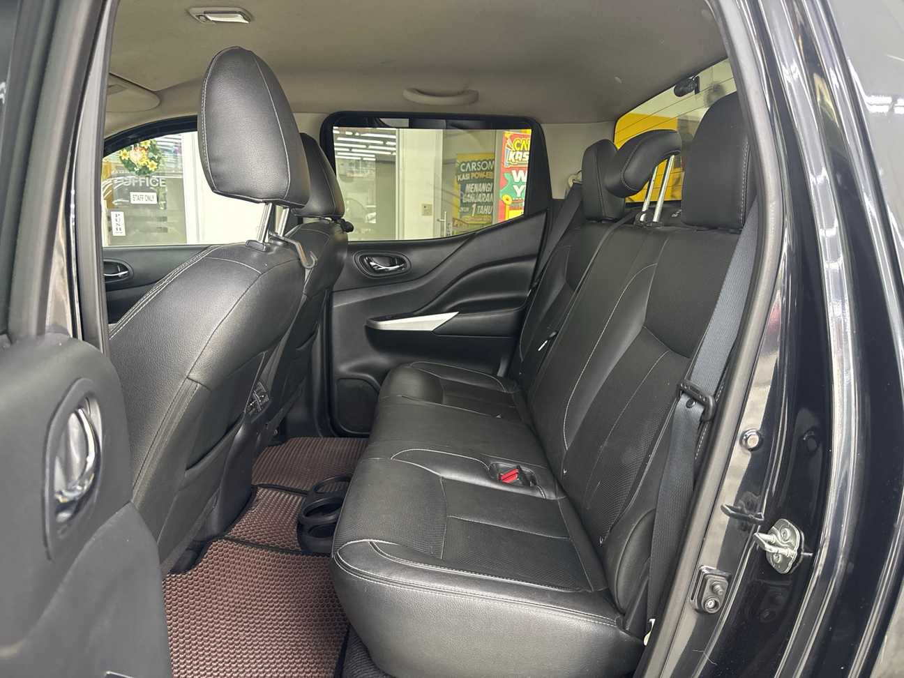 used 2017 Nissan Navara NP300 VL Dual Cab 2.5