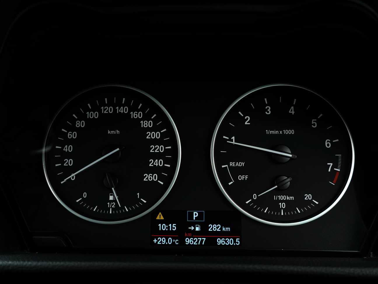 terpakai 2016 BMW 218i Active Tourer 1.5