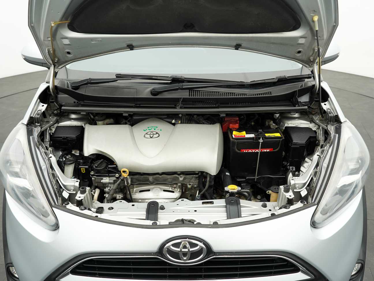 used 2017 Toyota Sienta V 1.5