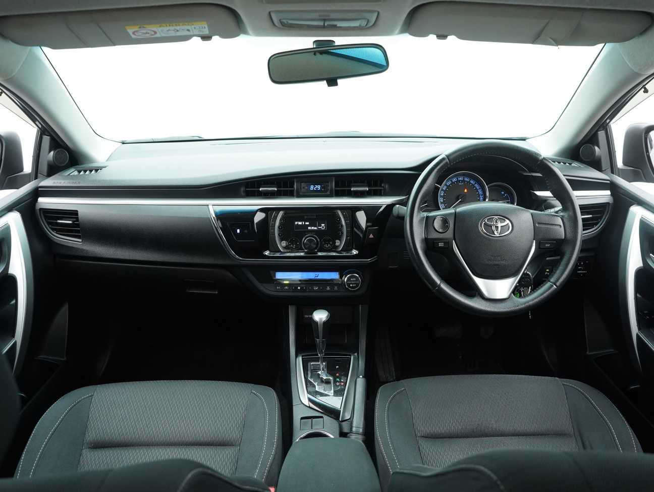 used 2014 Toyota Corolla Altis E 1.8