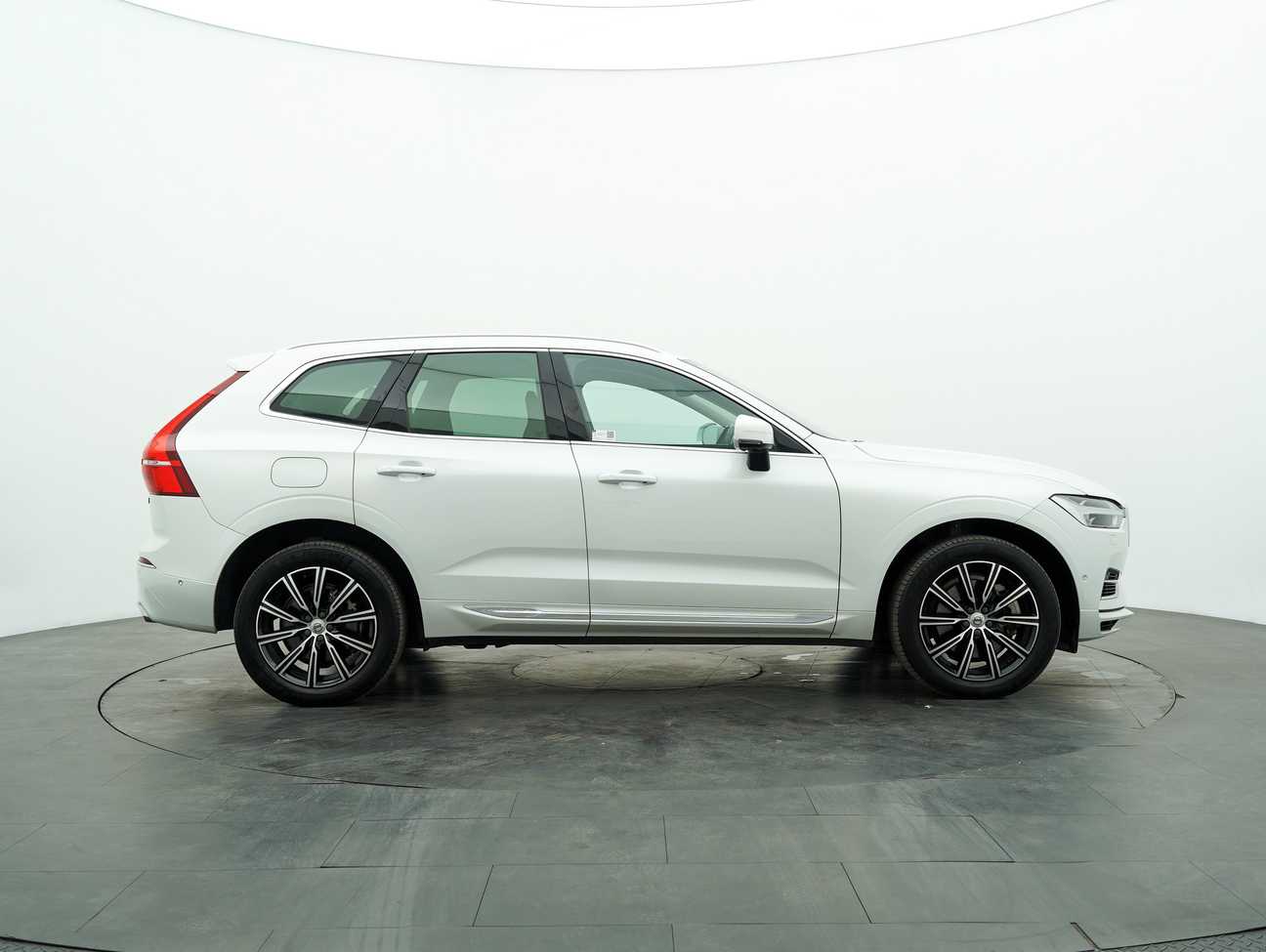 terpakai 2019 Volvo XC60 T8 Twin Engine Inscription 2.0