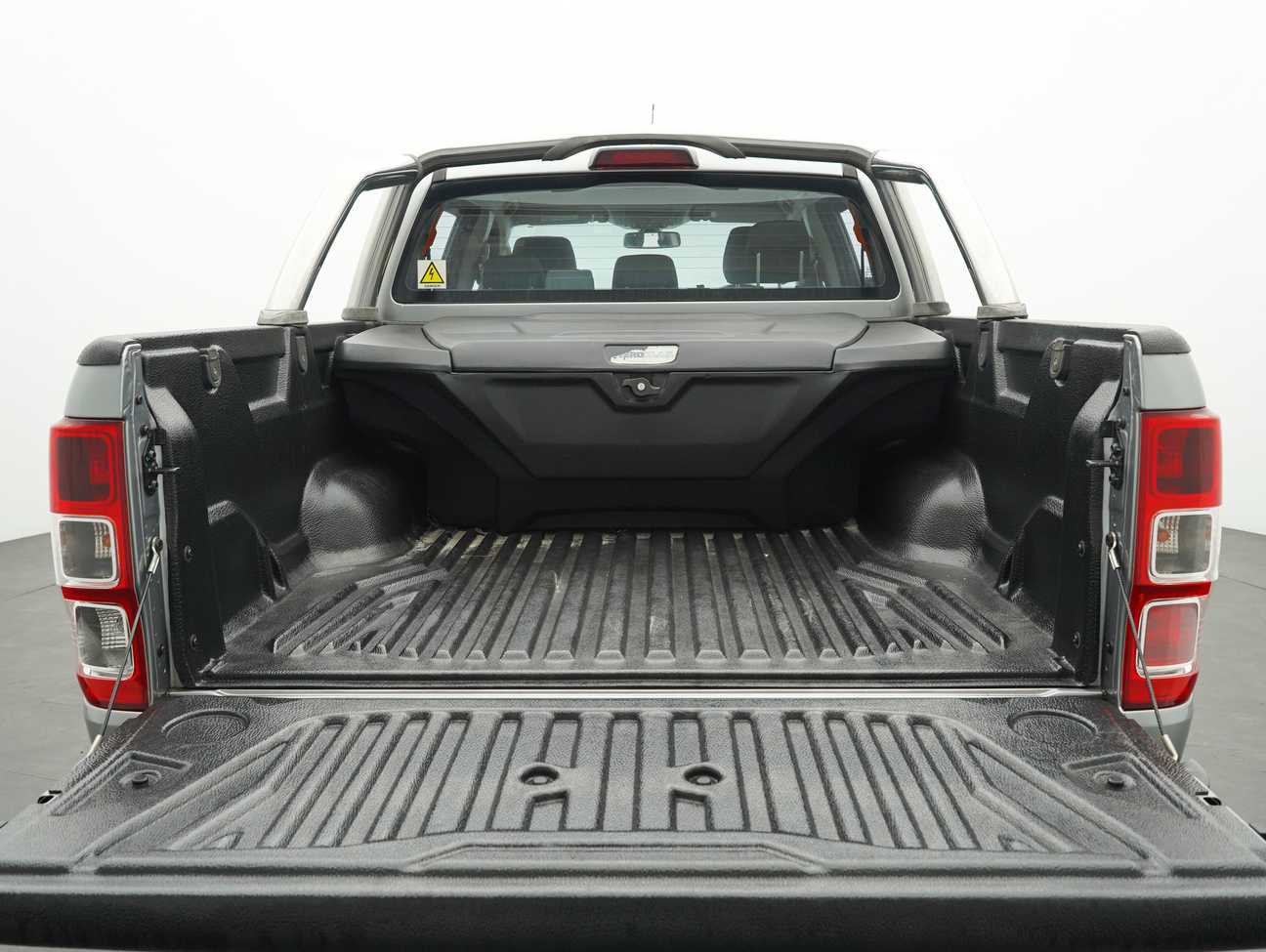 terpakai 2017 Ford Ranger XLT High Rider 2.2