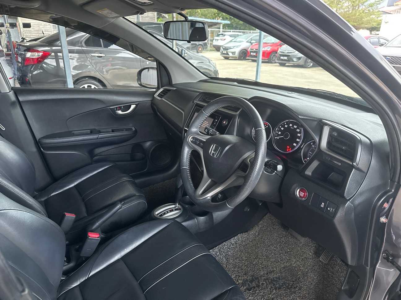 used 2019 Honda BR-V V 1.5