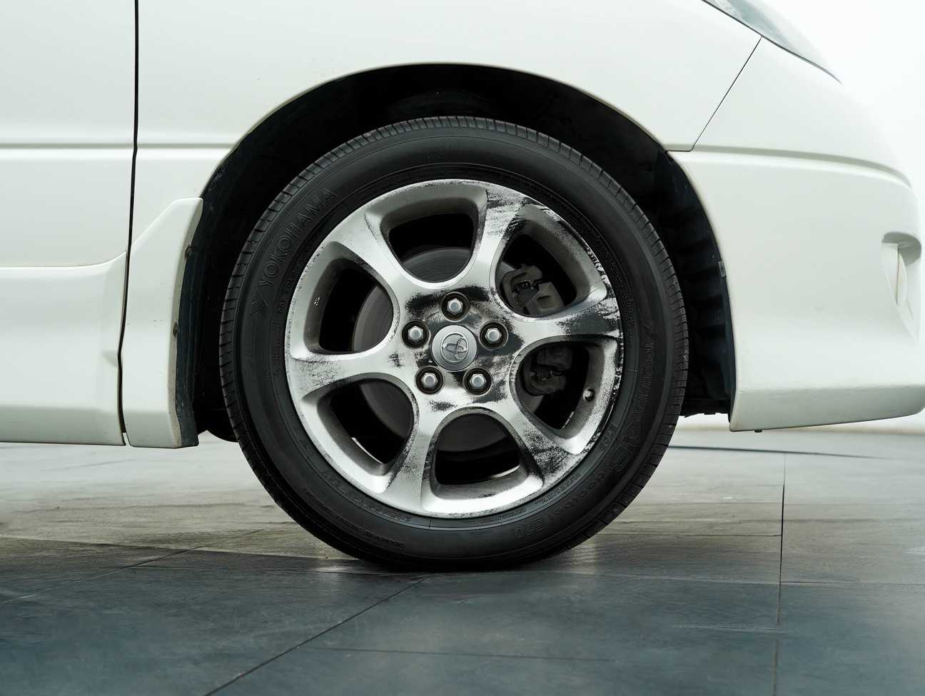 terpakai 2003 Toyota Estima Aeras 2.4