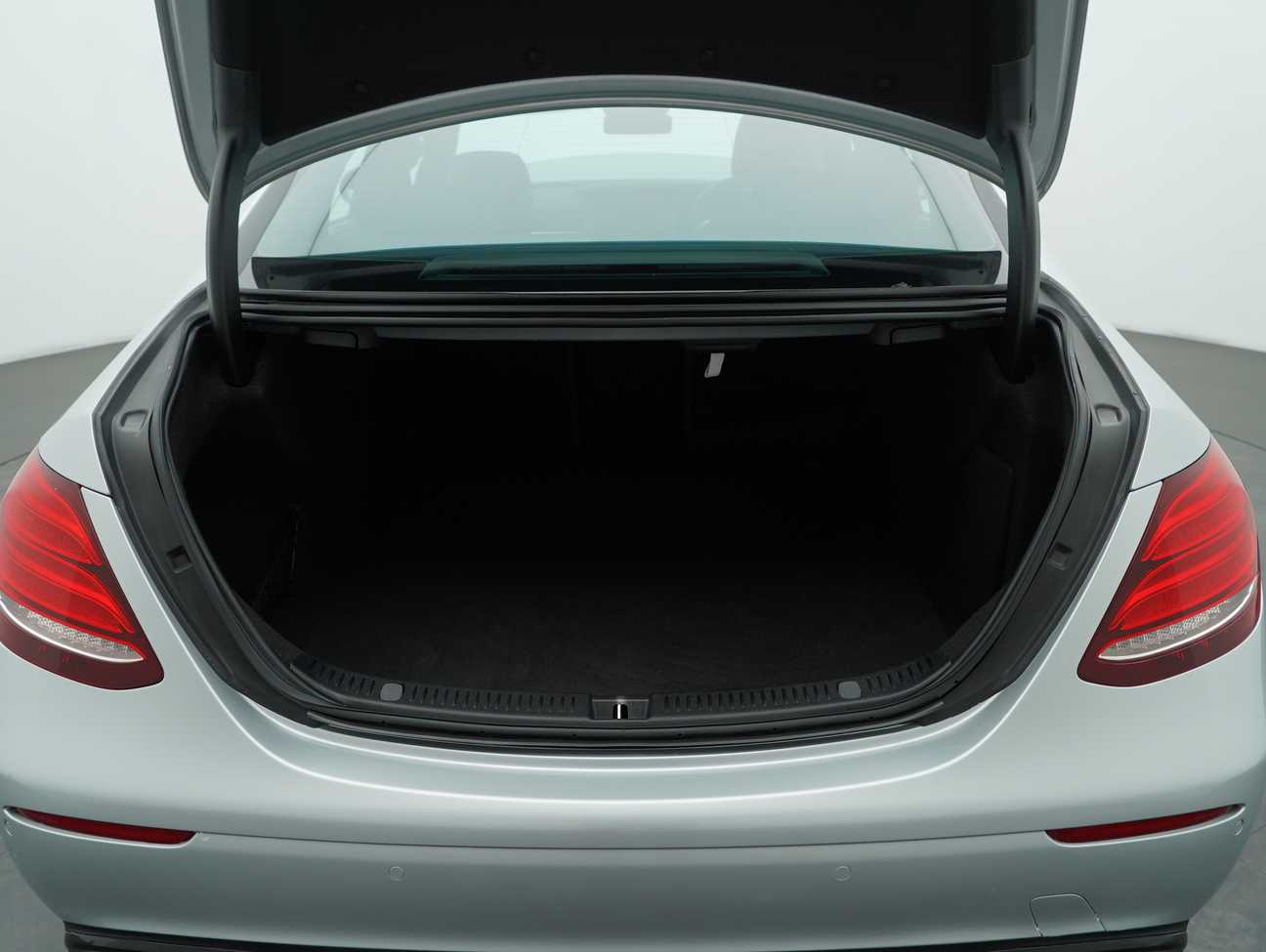 used 2019 Mercedes-Benz E200 Avantgarde 2.0