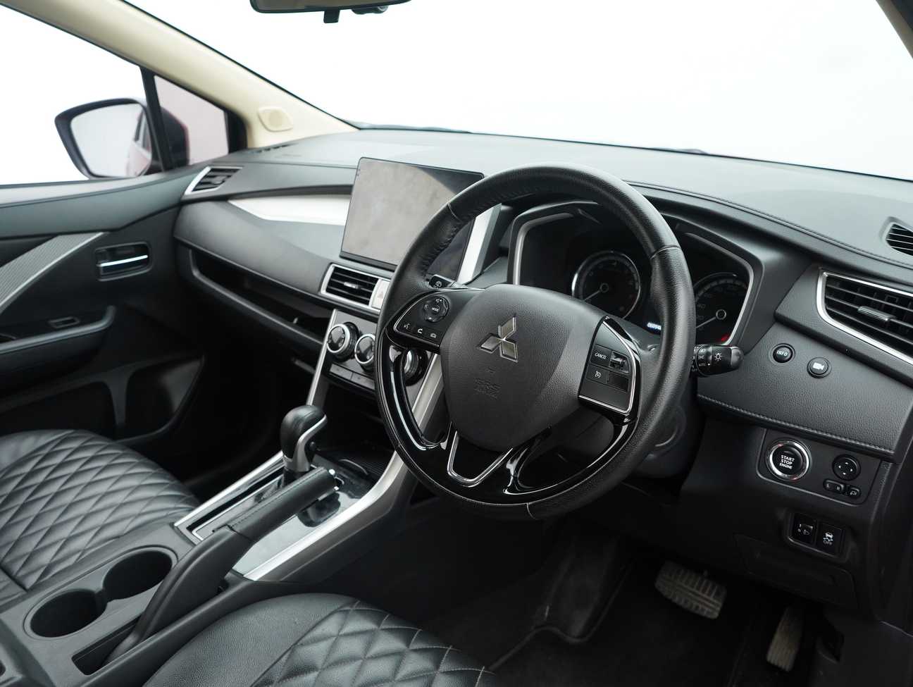 used 2023 Mitsubishi Xpander  1.5