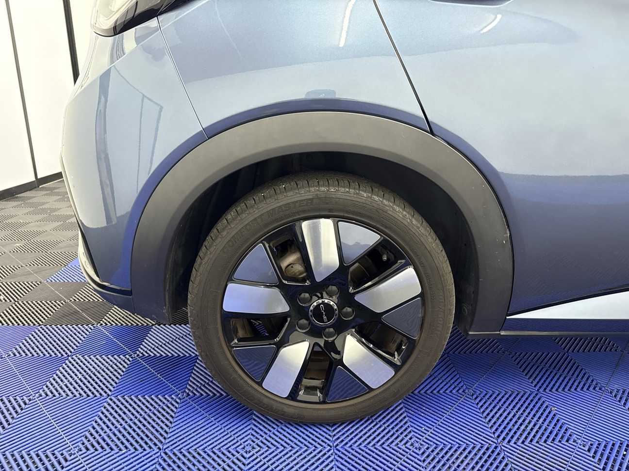 terpakai 2023 BYD Dolphin Premium 