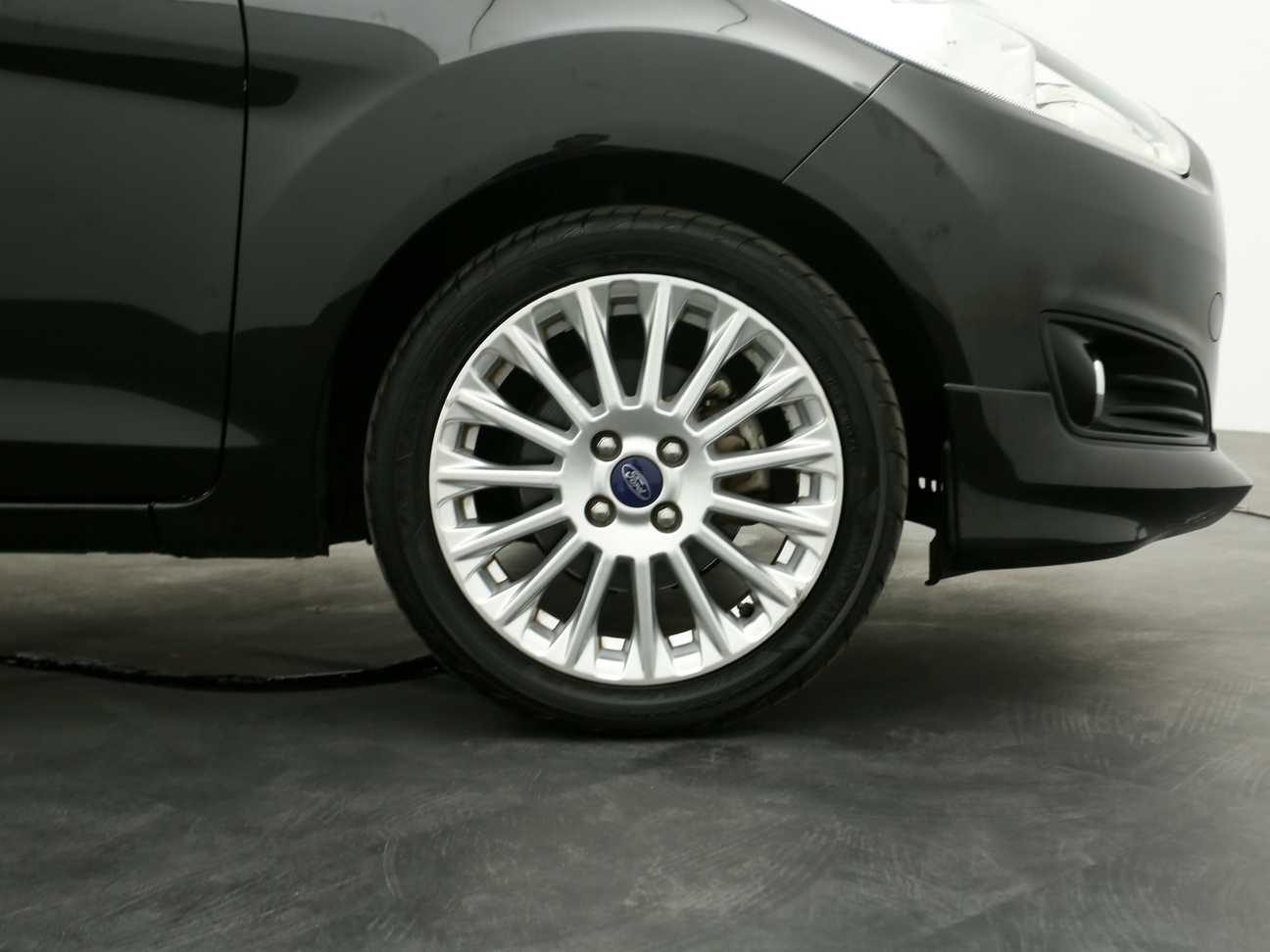 terpakai 2015 Ford FIESTA SPORT 1.5