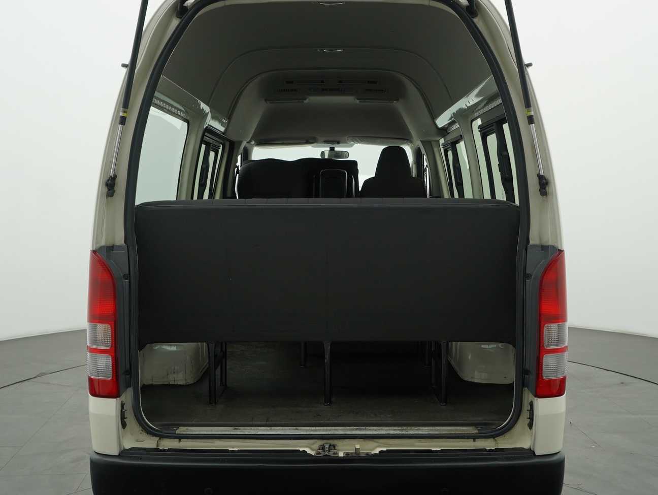 used 2016 Toyota Hiace Window Van 2.5