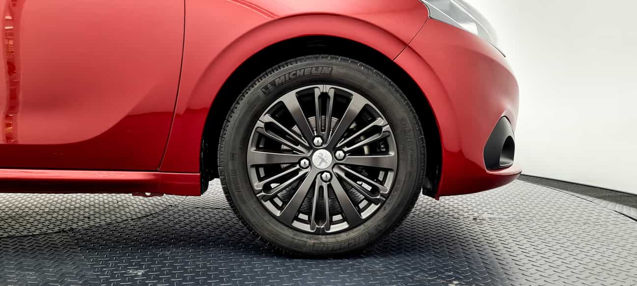 used 2018 Peugeot 208 PURETECH 1.2