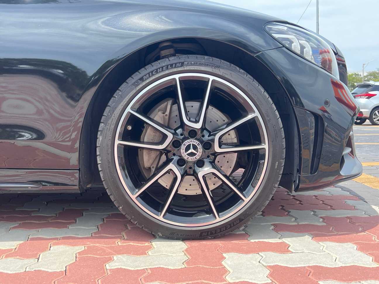 used 2018 Mercedes-Benz C300 AMG Line 2.0