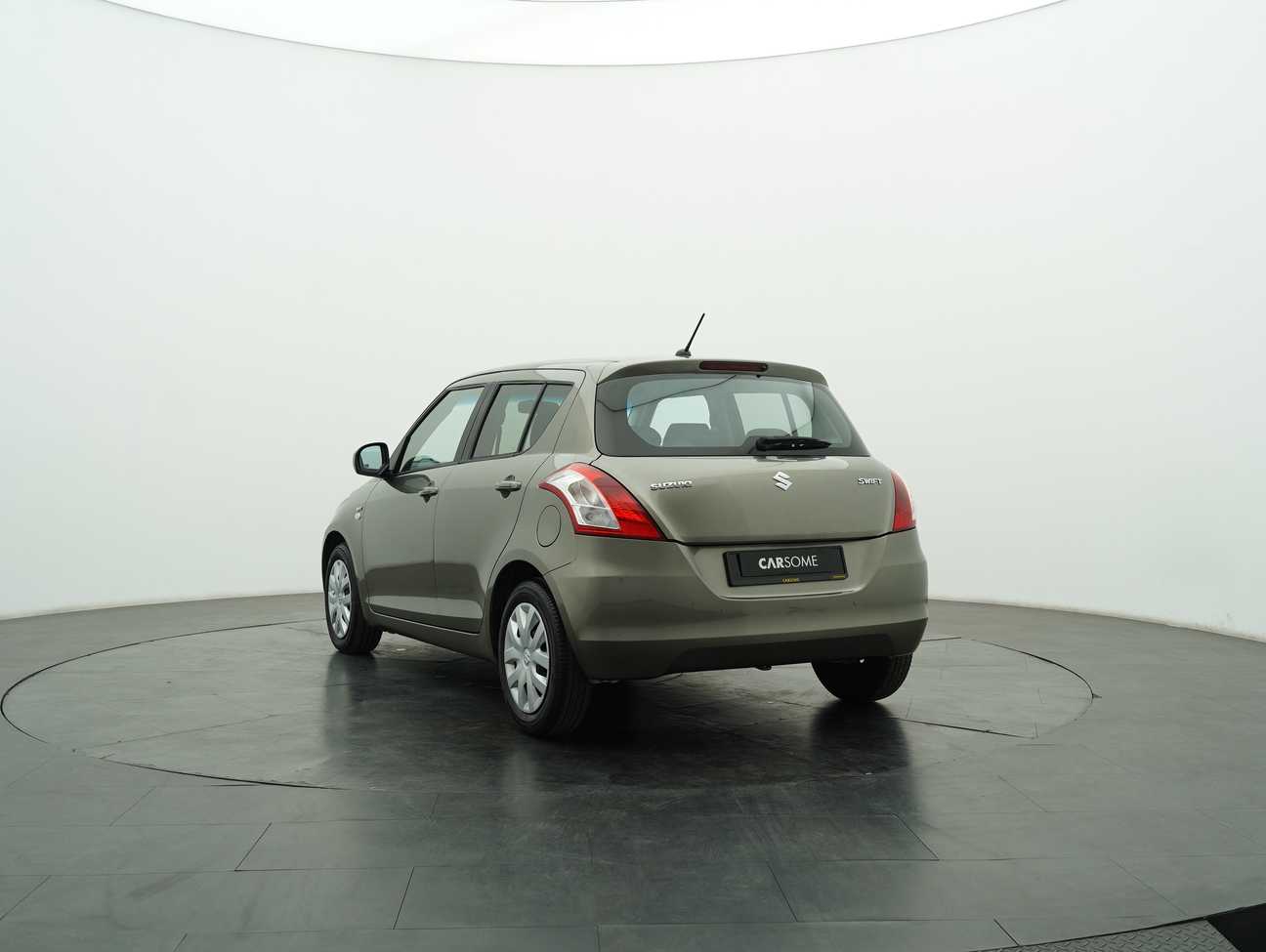 terpakai 2014 Suzuki Swift GL 1.4